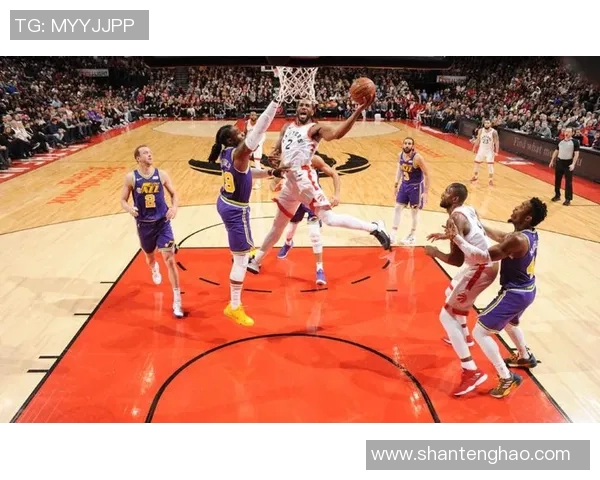 猛龙主场遭遇爵士逆转，莱昂纳德准绝杀三分无效