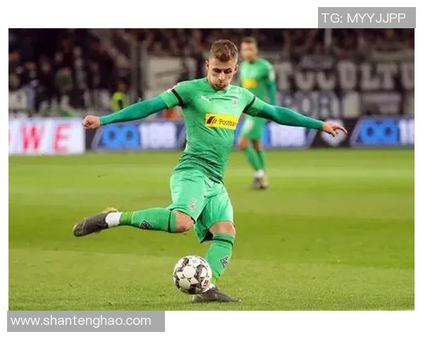 门兴俱乐部欧洲杯赛事：法兰德尔斯草球场将成名宿对阵地点